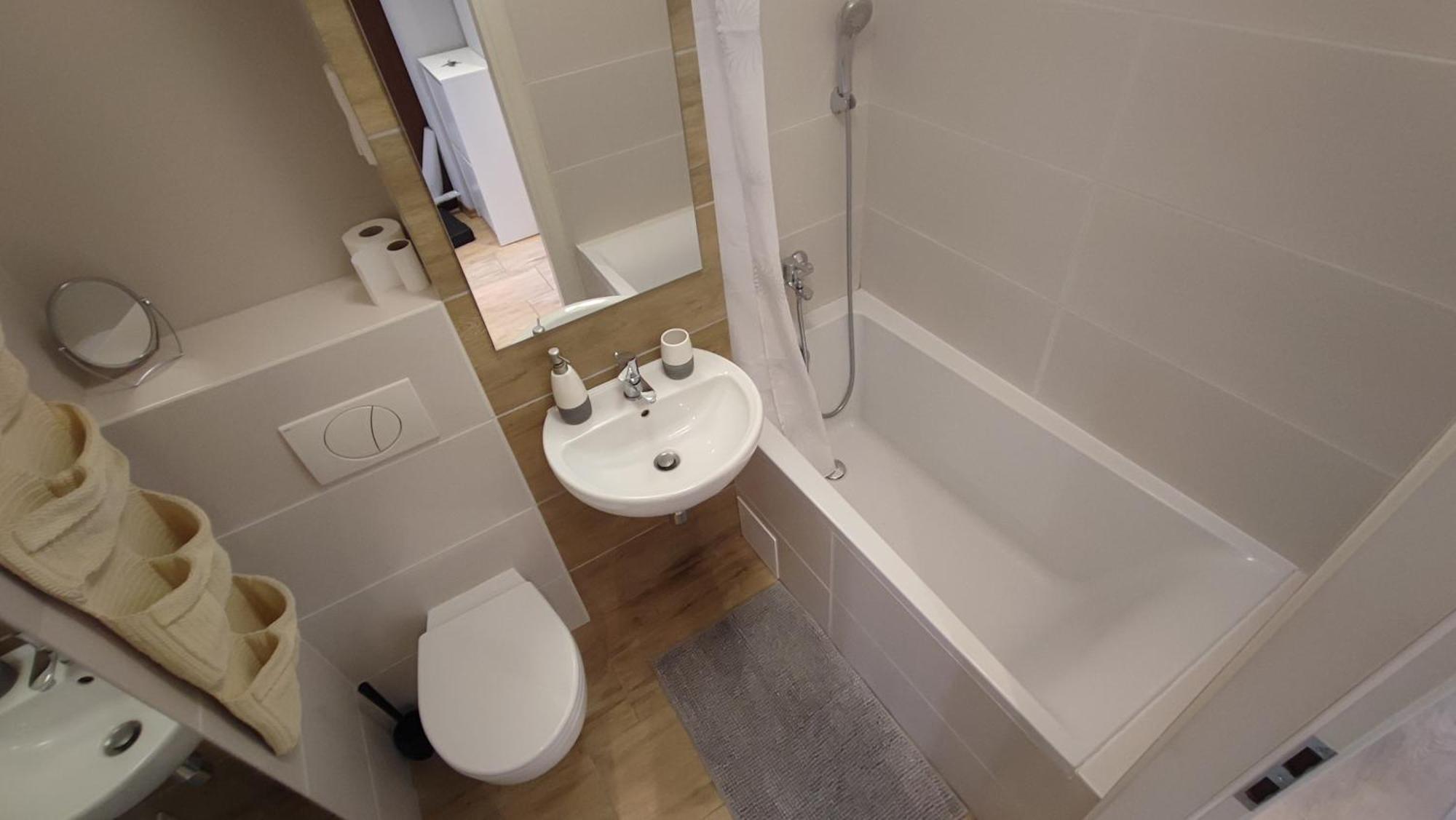 Lenki Apartamenty Metro Brodno Варшава Экстерьер фото